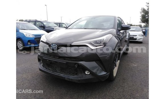 Acheter Import Voiture Toyota C-HR Autre à Import - Dubai, Clarendon Acheter Import Voiture Toyota C-HR Autre à Import - Dubai, Clarendon