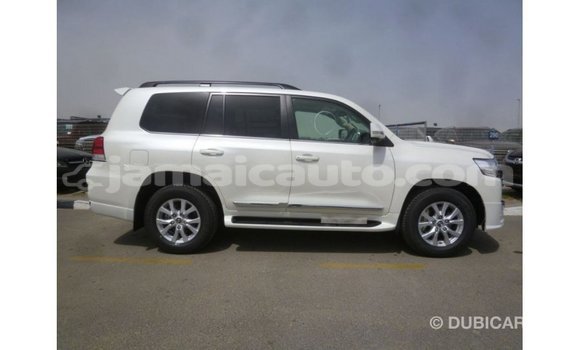 Buy Import Toyota Land Cruiser White Car in Import - Dubai in Clarendon Buy Import Toyota Land Cruiser White Car in Import - Dubai in Clarendon