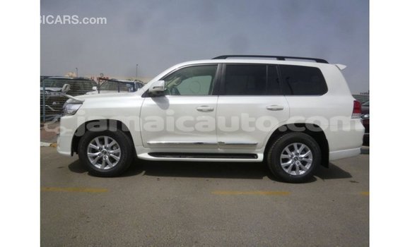 Buy Import Toyota Land Cruiser White Car in Import - Dubai in Clarendon Buy Import Toyota Land Cruiser White Car in Import - Dubai in Clarendon