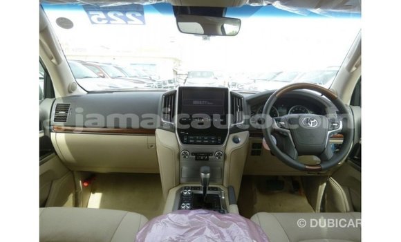 Buy Import Toyota Land Cruiser White Car in Import - Dubai in Clarendon Buy Import Toyota Land Cruiser White Car in Import - Dubai in Clarendon
