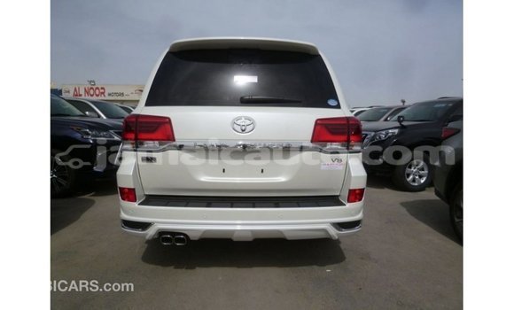 Buy Import Toyota Land Cruiser White Car in Import - Dubai in Clarendon Buy Import Toyota Land Cruiser White Car in Import - Dubai in Clarendon