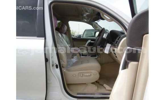 Buy Import Toyota Land Cruiser White Car in Import - Dubai in Clarendon Buy Import Toyota Land Cruiser White Car in Import - Dubai in Clarendon