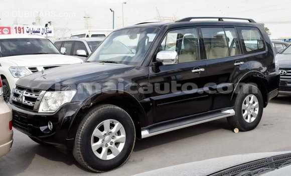 Acheter Import Voiture Mitsubishi Pajero Noir à Import - Dubai, Clarendon Acheter Import Voiture Mitsubishi Pajero Noir à Import - Dubai, Clarendon