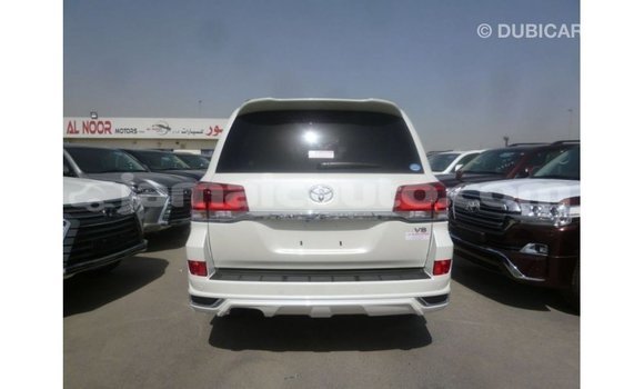 Buy Import Toyota Land Cruiser White Car in Import - Dubai in Clarendon Buy Import Toyota Land Cruiser White Car in Import - Dubai in Clarendon