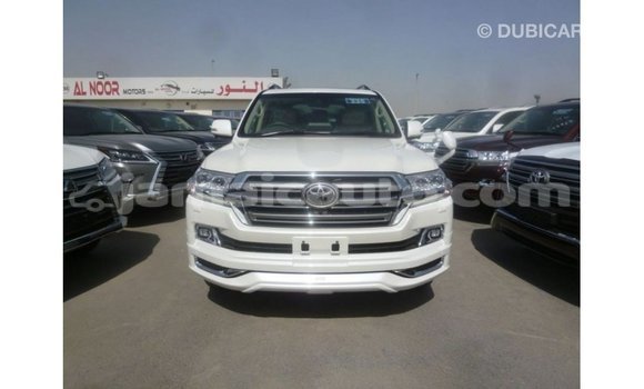 Buy Import Toyota Land Cruiser White Car in Import - Dubai in Clarendon Buy Import Toyota Land Cruiser White Car in Import - Dubai in Clarendon
