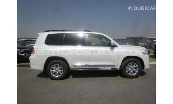 Buy Import Toyota Land Cruiser White Car in Import - Dubai in Clarendon Buy Import Toyota Land Cruiser White Car in Import - Dubai in Clarendon