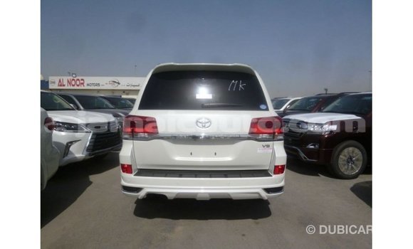Buy Import Toyota Land Cruiser White Car in Import - Dubai in Clarendon Buy Import Toyota Land Cruiser White Car in Import - Dubai in Clarendon