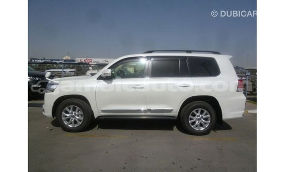 Buy Import Toyota Land Cruiser White Car in Import - Dubai in Clarendon Buy Import Toyota Land Cruiser White Car in Import - Dubai in Clarendon