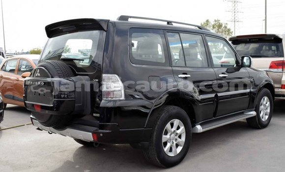 Acheter Import Voiture Mitsubishi Pajero Noir à Import - Dubai, Clarendon Acheter Import Voiture Mitsubishi Pajero Noir à Import - Dubai, Clarendon