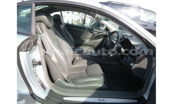 Buy Import Mercedes-Benz 190 (W201) Other Car in Import - Dubai in Clarendon Buy Import Mercedes-Benz 190 (W201) Other Car in Import - Dubai in Clarendon
