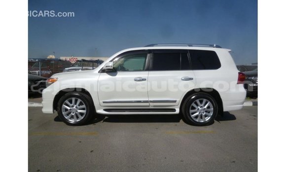 Buy Import Toyota Land Cruiser White Car in Import - Dubai in Clarendon Buy Import Toyota Land Cruiser White Car in Import - Dubai in Clarendon