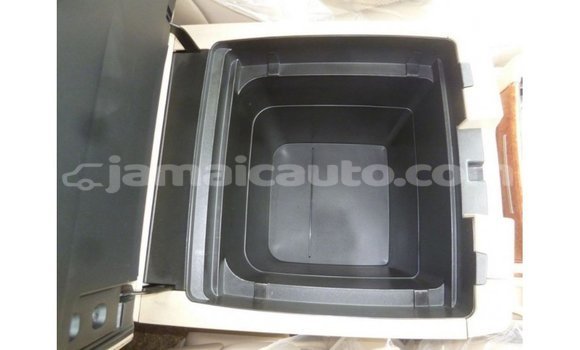 Buy Import Toyota Land Cruiser White Car in Import - Dubai in Clarendon Buy Import Toyota Land Cruiser White Car in Import - Dubai in Clarendon