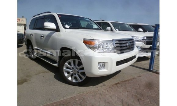 Buy Import Toyota Land Cruiser White Car in Import - Dubai in Clarendon Buy Import Toyota Land Cruiser White Car in Import - Dubai in Clarendon