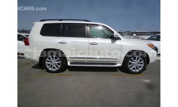 Buy Import Toyota Land Cruiser White Car in Import - Dubai in Clarendon Buy Import Toyota Land Cruiser White Car in Import - Dubai in Clarendon