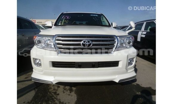 Buy Import Toyota Land Cruiser White Car in Import - Dubai in Clarendon Buy Import Toyota Land Cruiser White Car in Import - Dubai in Clarendon