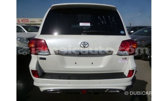 Buy Import Toyota Land Cruiser White Car in Import - Dubai in Clarendon Buy Import Toyota Land Cruiser White Car in Import - Dubai in Clarendon