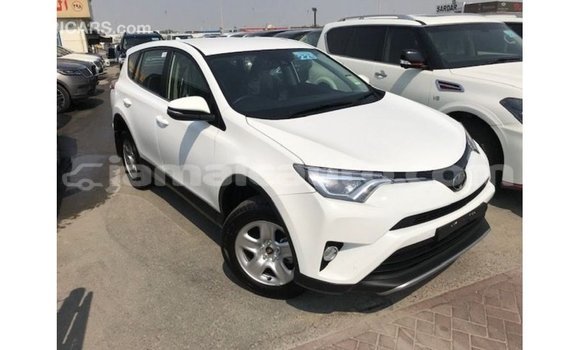 Buy Import Toyota 4Runner White Car in Import - Dubai in Clarendon Buy Import Toyota 4Runner White Car in Import - Dubai in Clarendon