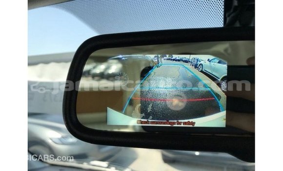 Buy Import Toyota Hiace White Car in Import - Dubai in Clarendon Buy Import Toyota Hiace White Car in Import - Dubai in Clarendon