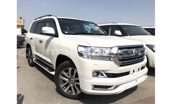 Buy Import Toyota Land Cruiser White Car in Import - Dubai in Clarendon Buy Import Toyota Land Cruiser White Car in Import - Dubai in Clarendon