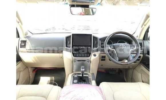 Buy Import Toyota Land Cruiser White Car in Import - Dubai in Clarendon Buy Import Toyota Land Cruiser White Car in Import - Dubai in Clarendon