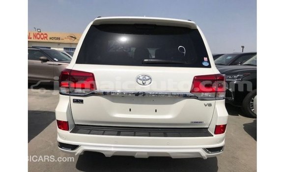 Buy Import Toyota Land Cruiser White Car in Import - Dubai in Clarendon Buy Import Toyota Land Cruiser White Car in Import - Dubai in Clarendon