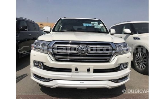 Buy Import Toyota Land Cruiser White Car in Import - Dubai in Clarendon Buy Import Toyota Land Cruiser White Car in Import - Dubai in Clarendon