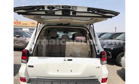 Buy Import Toyota Land Cruiser White Car in Import - Dubai in Clarendon Buy Import Toyota Land Cruiser White Car in Import - Dubai in Clarendon