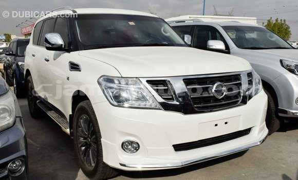 Acheter Import Voiture Nissan Patrol Blanc à Import - Dubai, Clarendon Acheter Import Voiture Nissan Patrol Blanc à Import - Dubai, Clarendon