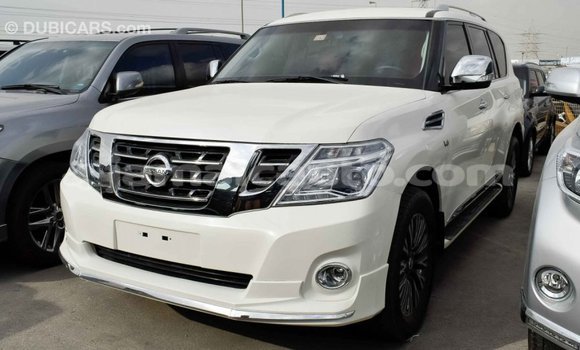 Acheter Import Voiture Nissan Patrol Blanc à Import - Dubai, Clarendon Acheter Import Voiture Nissan Patrol Blanc à Import - Dubai, Clarendon