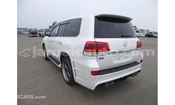 Buy Import Toyota Land Cruiser White Car in Import - Dubai in Clarendon Buy Import Toyota Land Cruiser White Car in Import - Dubai in Clarendon