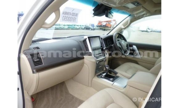 Buy Import Toyota Land Cruiser White Car in Import - Dubai in Clarendon Buy Import Toyota Land Cruiser White Car in Import - Dubai in Clarendon