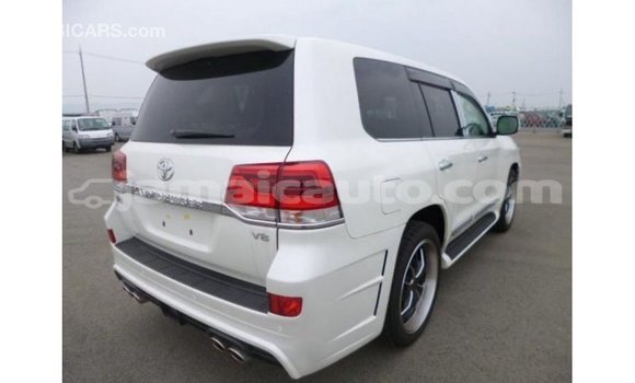 Buy Import Toyota Land Cruiser White Car in Import - Dubai in Clarendon Buy Import Toyota Land Cruiser White Car in Import - Dubai in Clarendon
