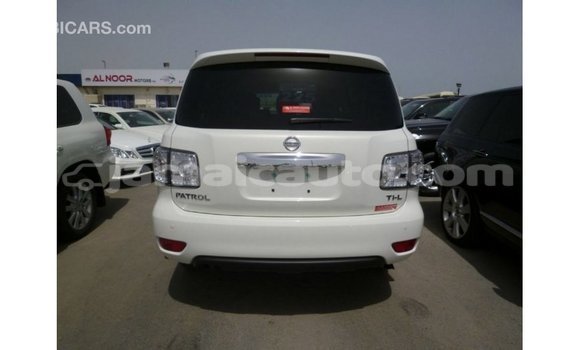 Buy Import Nissan Patrol White Car in Import - Dubai in Clarendon Buy Import Nissan Patrol White Car in Import - Dubai in Clarendon