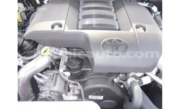 Buy Import Toyota Prado White Car in Import - Dubai in Clarendon Buy Import Toyota Prado White Car in Import - Dubai in Clarendon
