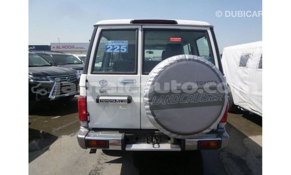 Buy Import Toyota Land Cruiser White Car in Import - Dubai in Clarendon Buy Import Toyota Land Cruiser White Car in Import - Dubai in Clarendon