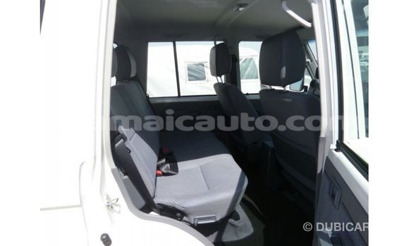 Buy Import Toyota Land Cruiser White Car in Import - Dubai in Clarendon Buy Import Toyota Land Cruiser White Car in Import - Dubai in Clarendon