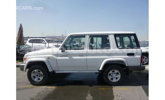 Buy Import Toyota Land Cruiser White Car in Import - Dubai in Clarendon Buy Import Toyota Land Cruiser White Car in Import - Dubai in Clarendon