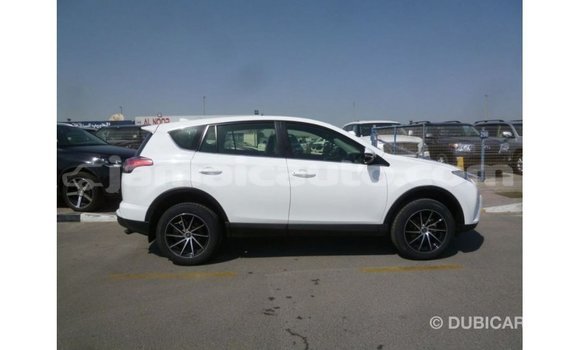 Buy Import Toyota 4Runner White Car in Import - Dubai in Clarendon Buy Import Toyota 4Runner White Car in Import - Dubai in Clarendon