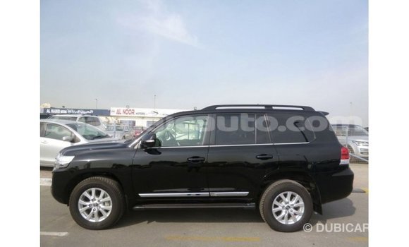 Acheter Import Voiture Toyota Land Cruiser Noir à Import - Dubai, Clarendon Acheter Import Voiture Toyota Land Cruiser Noir à Import - Dubai, Clarendon