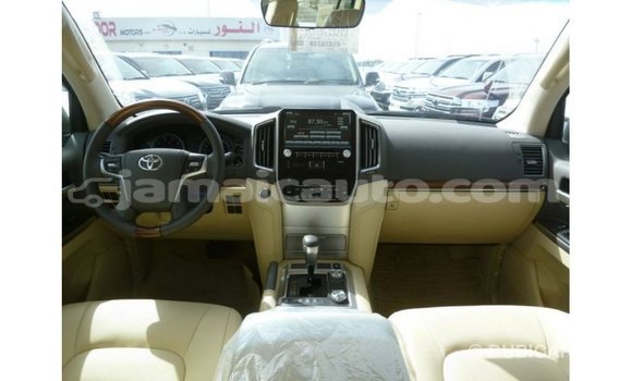 Buy Import Toyota Land Cruiser White Car in Import - Dubai in Clarendon Buy Import Toyota Land Cruiser White Car in Import - Dubai in Clarendon