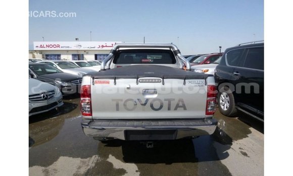 Buy Import Toyota Hilux Other Car in Import - Dubai in Clarendon Buy Import Toyota Hilux Other Car in Import - Dubai in Clarendon