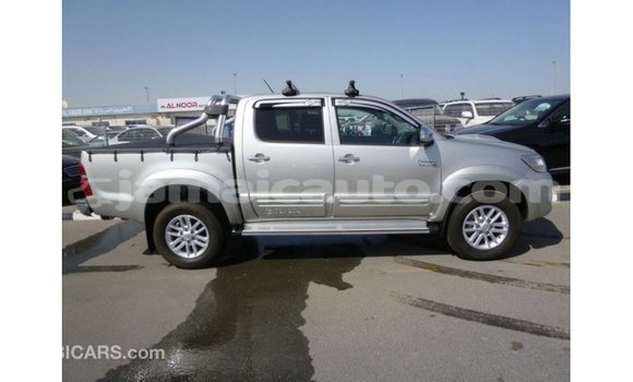 Buy Import Toyota Hilux Other Car in Import - Dubai in Clarendon Buy Import Toyota Hilux Other Car in Import - Dubai in Clarendon