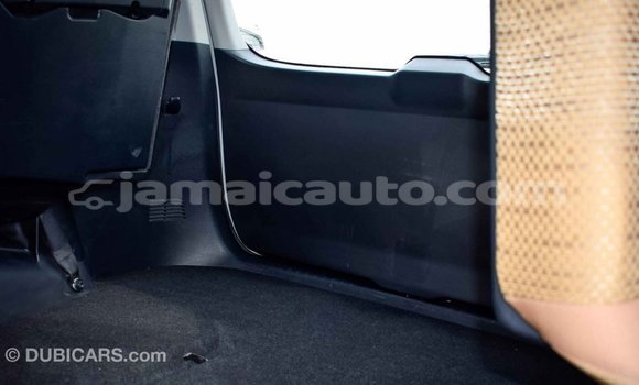 Acheter Import Voiture Toyota Fortuner Blanc à Import - Dubai, Clarendon Acheter Import Voiture Toyota Fortuner Blanc à Import - Dubai, Clarendon