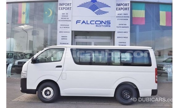 Buy Import Toyota Hiace White Car in Import - Dubai in Clarendon Buy Import Toyota Hiace White Car in Import - Dubai in Clarendon