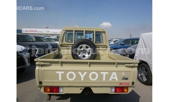 Buy Import Toyota Land Cruiser Beige Car in Import - Dubai in Clarendon Buy Import Toyota Land Cruiser Beige Car in Import - Dubai in Clarendon