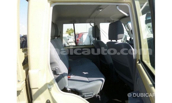Buy Import Toyota Land Cruiser Beige Car in Import - Dubai in Clarendon Buy Import Toyota Land Cruiser Beige Car in Import - Dubai in Clarendon