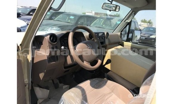 Buy Import Toyota Land Cruiser Beige Car in Import - Dubai in Clarendon Buy Import Toyota Land Cruiser Beige Car in Import - Dubai in Clarendon