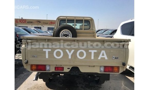 Buy Import Toyota Land Cruiser Beige Car in Import - Dubai in Clarendon Buy Import Toyota Land Cruiser Beige Car in Import - Dubai in Clarendon