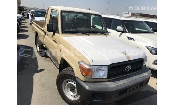 Buy Import Toyota Land Cruiser Beige Car in Import - Dubai in Clarendon Buy Import Toyota Land Cruiser Beige Car in Import - Dubai in Clarendon