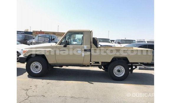 Buy Import Toyota Land Cruiser Beige Car in Import - Dubai in Clarendon Buy Import Toyota Land Cruiser Beige Car in Import - Dubai in Clarendon